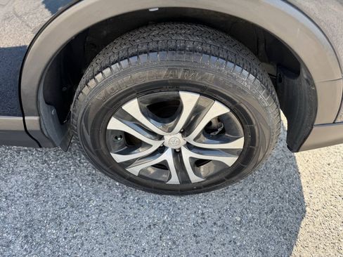 Used 2018 Toyota RAV4 LE w/ All Weather Liner Package AWD/4WD image 56
