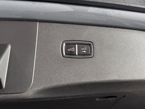 New 2026 Porsche Cayenne Coupe image 18