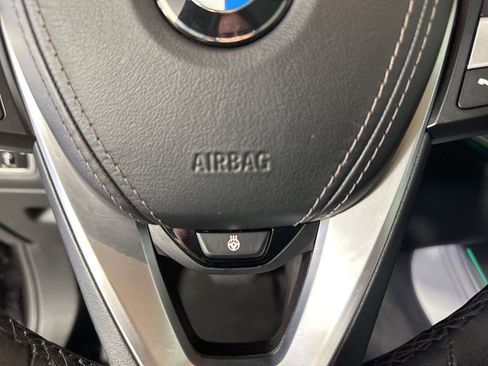 Used 2023 BMW X5 xDrive40i w/ Premium Package AWD/4WD image 14