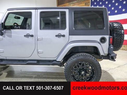 Used 2013 Jeep Wrangler Unlimited Sahara w/ Connectivity Group AWD/4WD image 31