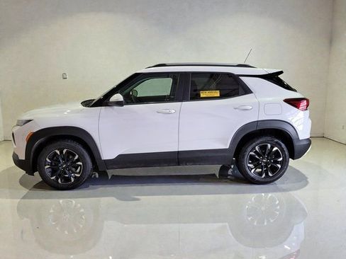 Used 2021 Chevrolet TrailBlazer LT w/ Convenience Package image 17