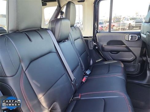 Used 2025 Jeep Wrangler Unlimited Rubicon image 21