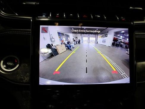 Used 2023 Jeep Grand Cherokee 4WD 4xe image 14