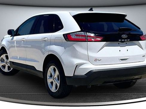 Used 2022 Ford Edge SE w/ Cargo Accessory Package AWD/4WD image 4