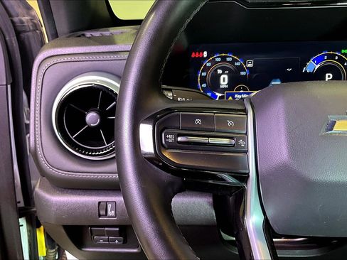 Used 2024 Chevrolet Colorado LT w/ LT Convenience Package AWD/4WD image 13