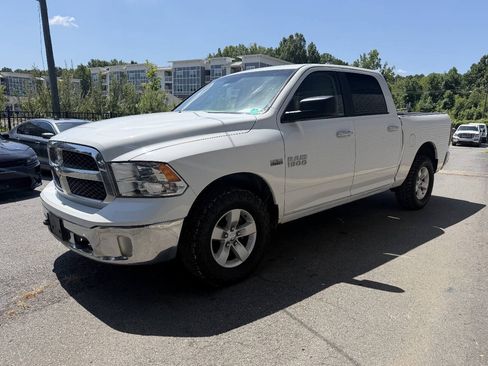 Used 2018 RAM 1500 Classic SLT w/ Protection Group AWD/4WD image 4