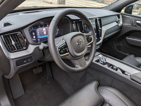 Certified 2024 Volvo XC60 T8 Ultimate w/ Climate Package image 8