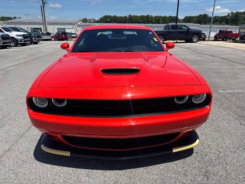 Used 2023 Dodge Challenger GT w/ Performance Handling Group RWD image 3