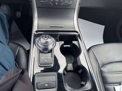 Used 2019 Ford Edge SEL w/ Equipment Group 201A AWD/4WD image 38