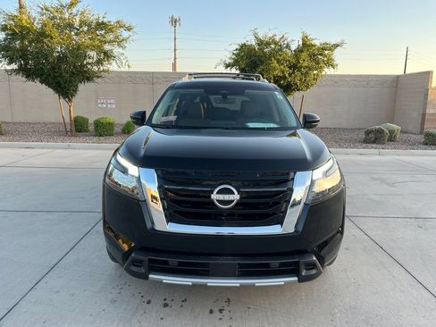 Used 2025 Nissan Pathfinder Platinum w/ Cargo Package AWD/4WD image 46