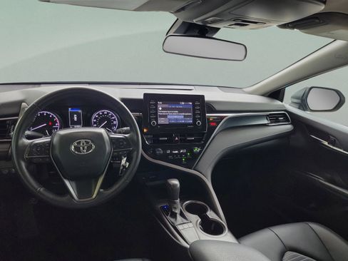 Used 2024 Toyota Camry SE image 8