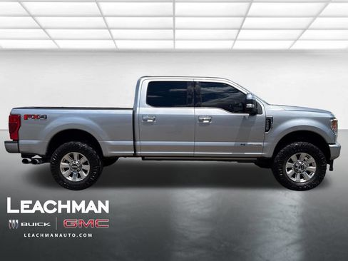Used 2020 Ford F250 Platinum w/ FX4 Off-Road Package AWD/4WD image 2