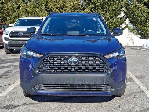 Certified 2025 Toyota Corolla Cross LE image 2
