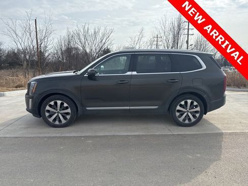 Used 2021 Kia Telluride EX w/ EX Premium Package image 6