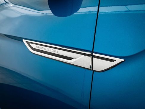 Used 2024 Volkswagen Atlas Cross Sport SEL Premium R-Line image 16