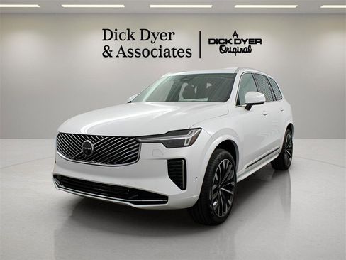 New 2026 Volvo XC60 T8 Ultra image 7