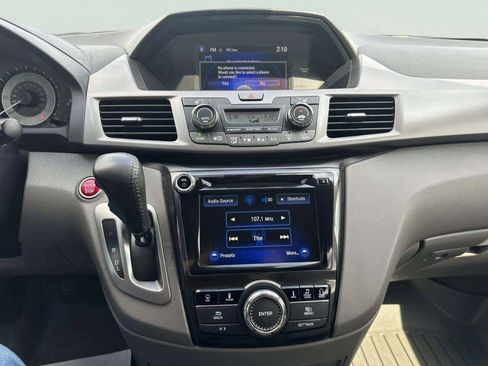 Used 2015 Honda Odyssey Touring Elite image 31