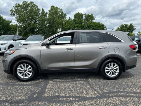 Used 2019 Kia Sorento AWD V6 image 6