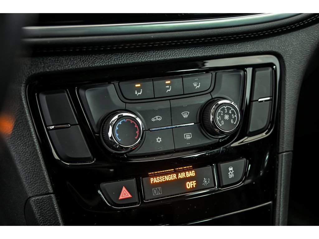 Used 2022 Buick Encore Preferred w/ Safety Package AWD/4WD image 22