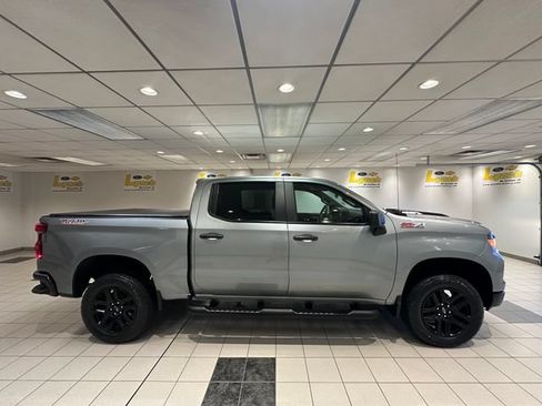 Used 2024 Chevrolet Silverado 1500 Custom Trail Boss AWD/4WD image 3