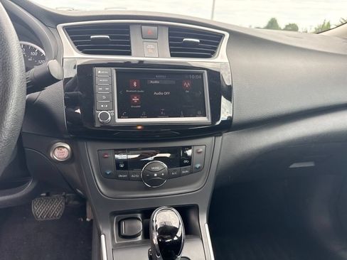 Used 2019 Nissan Sentra SV w/ Exterior Package FWD image 11