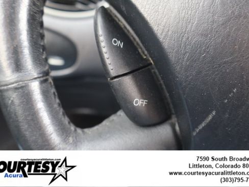 Used 2003 Ford Focus ZX3 Hatchback FWD image 12