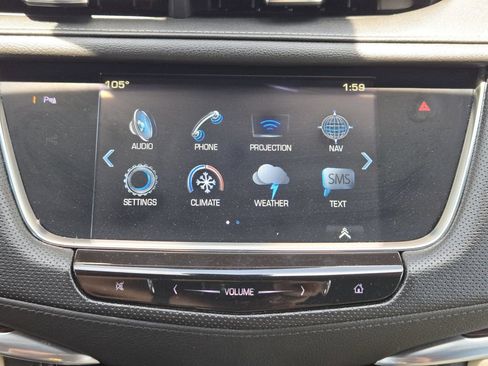 Used 2017 Cadillac XT5 Luxury w/ Driver Awareness Package FWD image 12