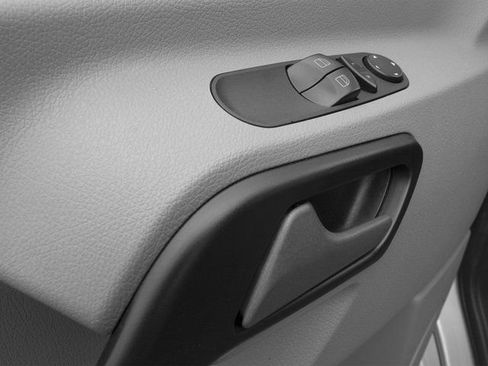 Used 2017 Mercedes-Benz Sprinter 2500 image 19