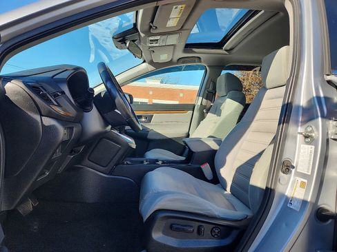 Used 2017 Honda CR-V EX image 16