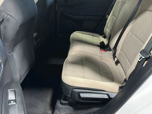 Used 2022 Ford Escape SE w/ Cold Weather Package AWD/4WD image 11