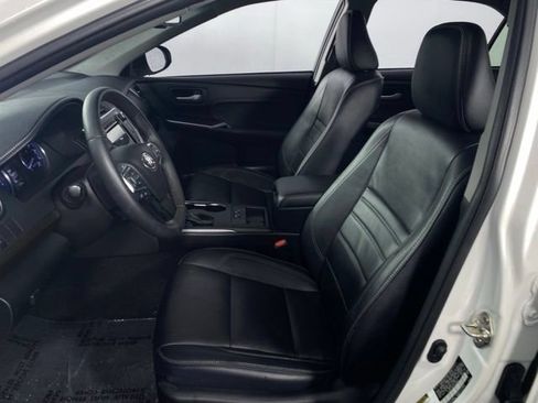 Used 2017 Toyota Camry XLE FWD image 14