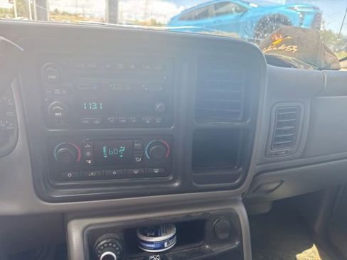 Used 2003 Chevrolet Silverado 2500 LT w/ Skid Plate Package AWD/4WD image 11