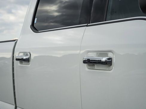 Used 2021 Ford F250 Platinum w/ Tremor Off-Road Package image 15