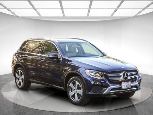 Used 2016 Mercedes-Benz GLC 300 4MATIC image 5