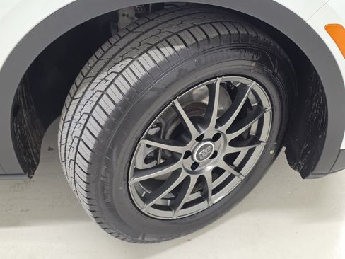 Used 2023 Volkswagen ID.4 Pro AWD/4WD image 42
