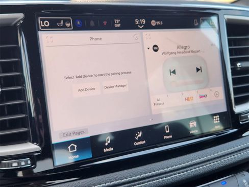 New 2025 Chrysler Pacifica Select w/ Fav Edition Package image 14