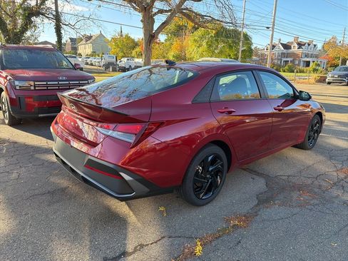 New 2026 Hyundai Elantra Sport image 7