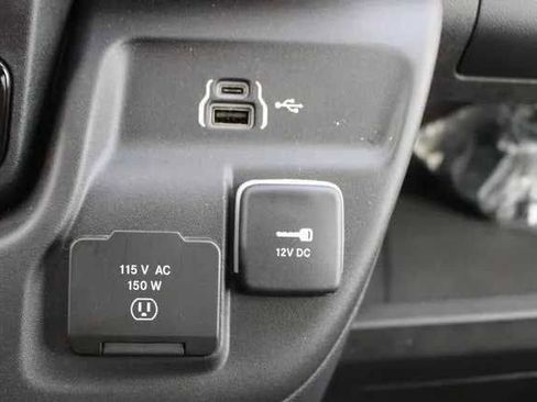 New 2024 RAM ProMaster 1500 w/ Quick Order Package 22G SLT image 22