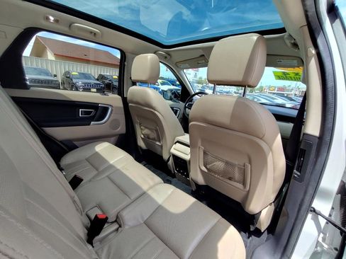 Used 2016 Land Rover Discovery Sport HSE AWD/4WD image 46