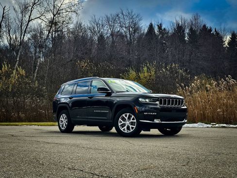 Certified 2022 Jeep Grand Cherokee L Limited image 2