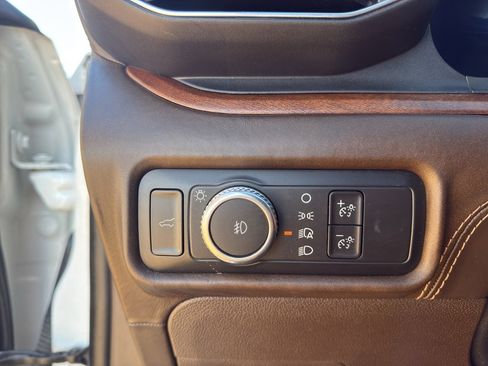 Used 2022 Ford Explorer King Ranch w/ Technology Package image 14