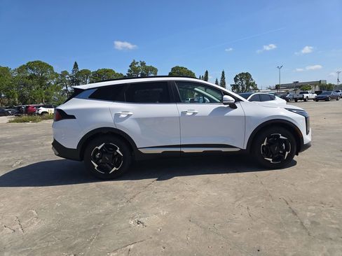 New 2026 Kia Sportage EX FWD image 9