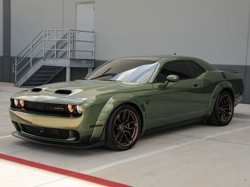 Used 2023 Dodge Challenger SRT Hellcat RWD image 4