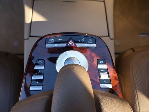 Used 2008 Mercedes-Benz S 550 image 8