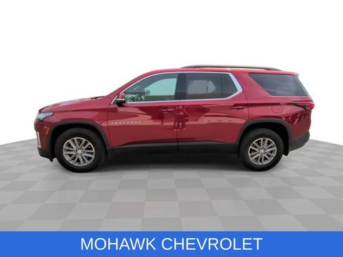 Used 2024 Chevrolet Traverse LT AWD/4WD image 5