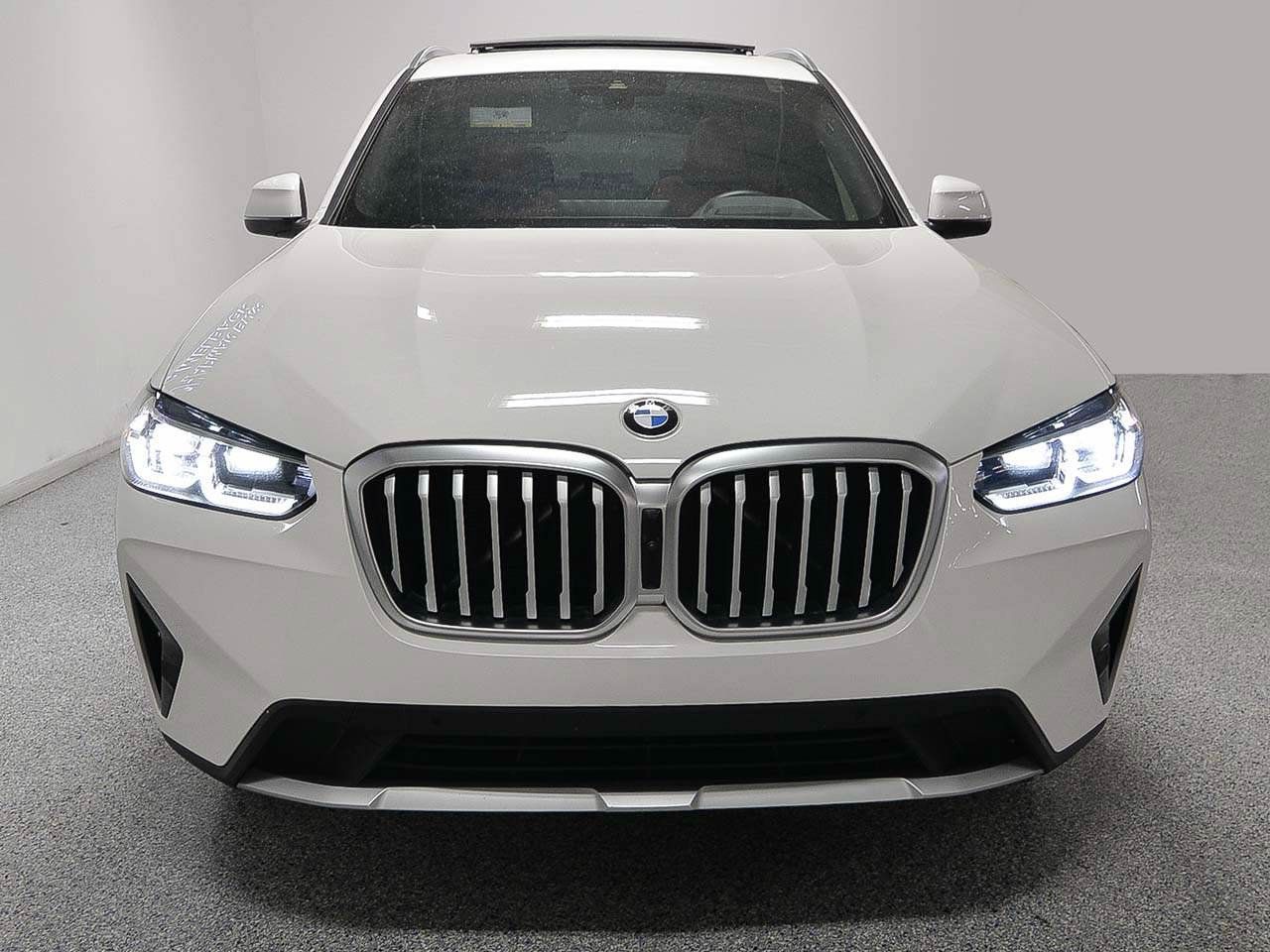 Used 2023 BMW X3 sDrive30i w/ Premium Package RWD image 2