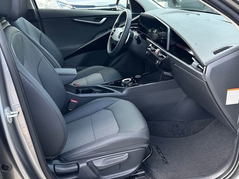 New 2026 Kia Niro Wind FWD image 13