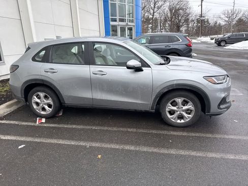 Used 2023 Honda HR-V LX image 13
