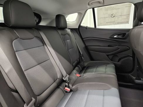 New 2026 Chevrolet Trax LT w/ LT Convenience Package FWD image 35