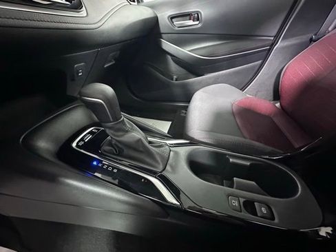 Used 2023 Toyota Corolla SE w/ SE Premium Package image 27